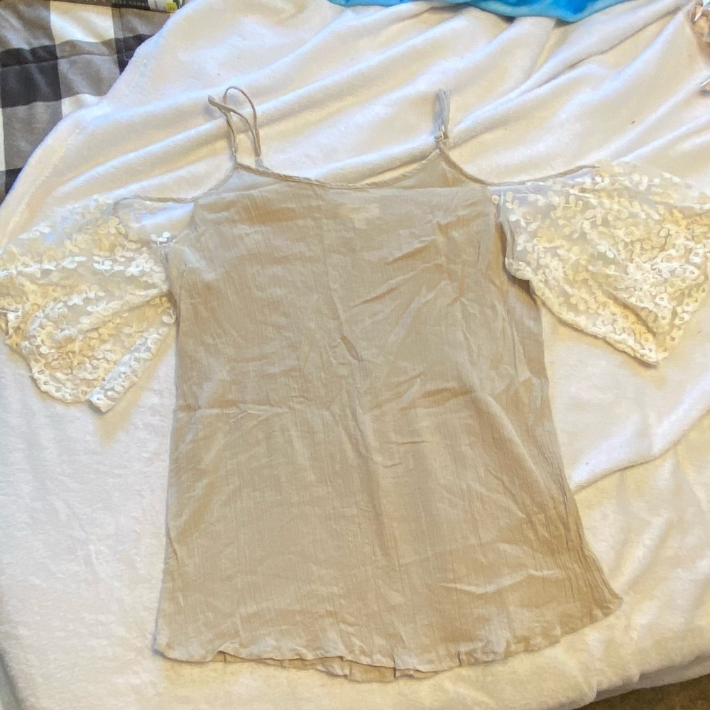 Umgee cold shoulder top